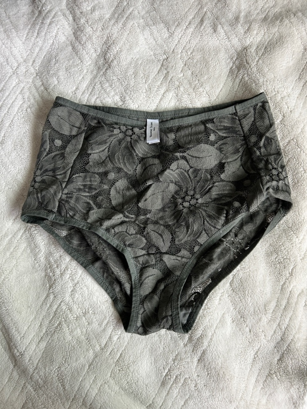 Yasmine Eslami. Olympe high waist panty.